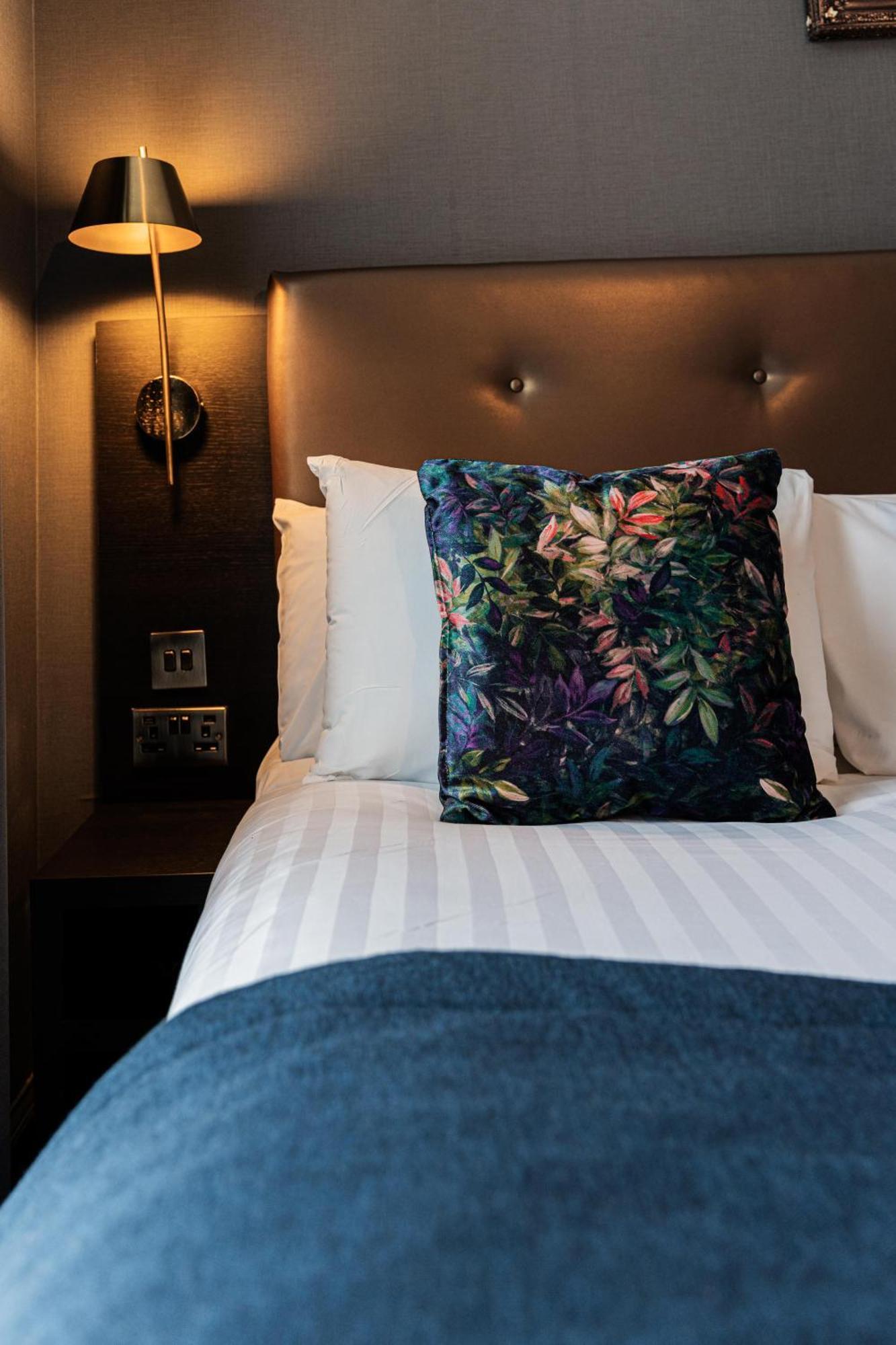 The House On Warwick Otel Londra Dış mekan fotoğraf